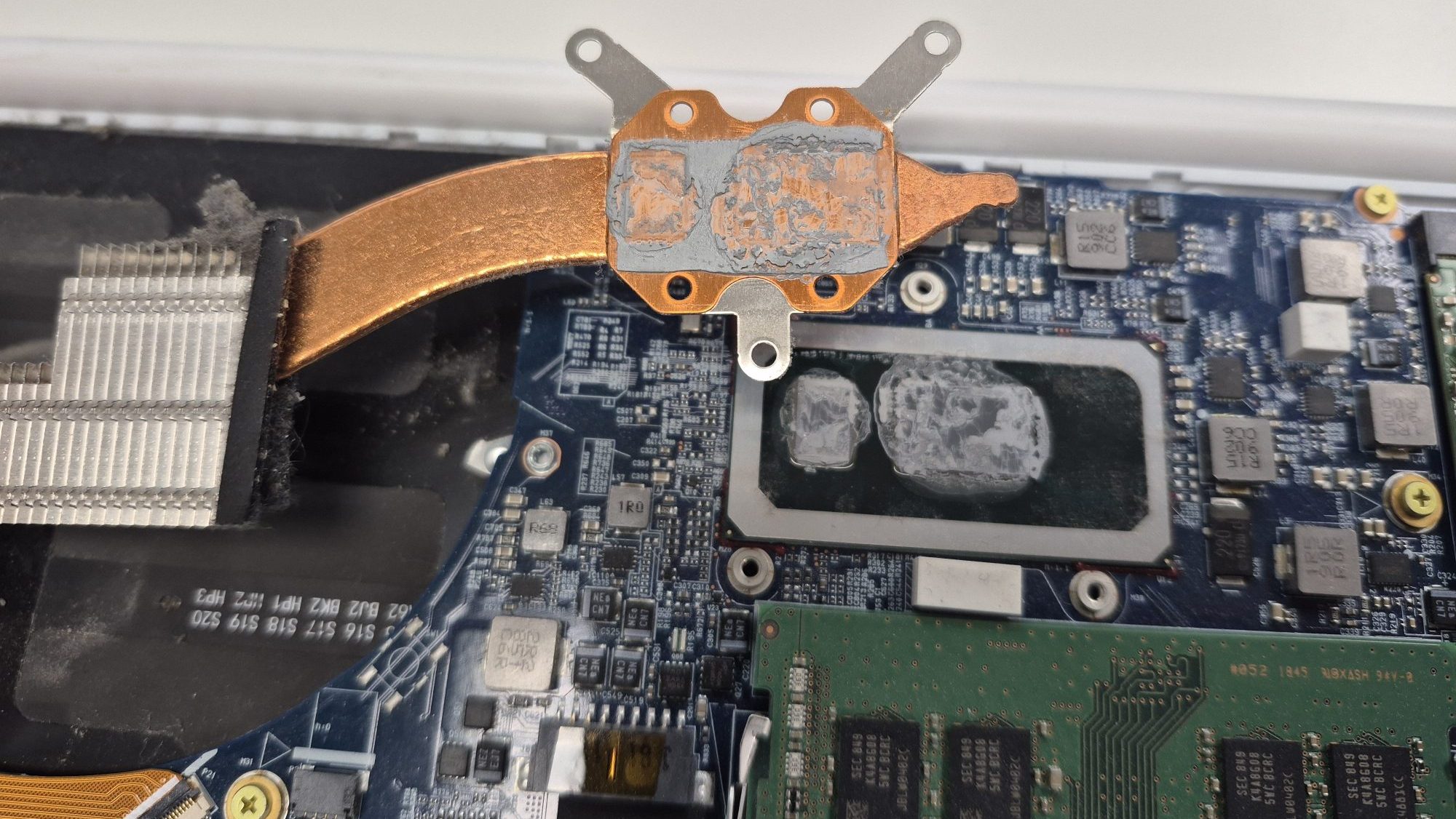 harden thermal paste on laptop cooler