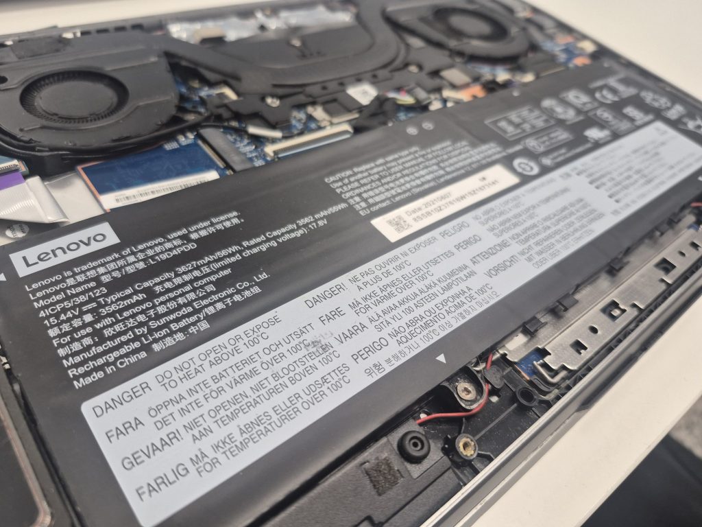 New Aftermarket Laptop Batteries — Why Some Last While Others Don’t