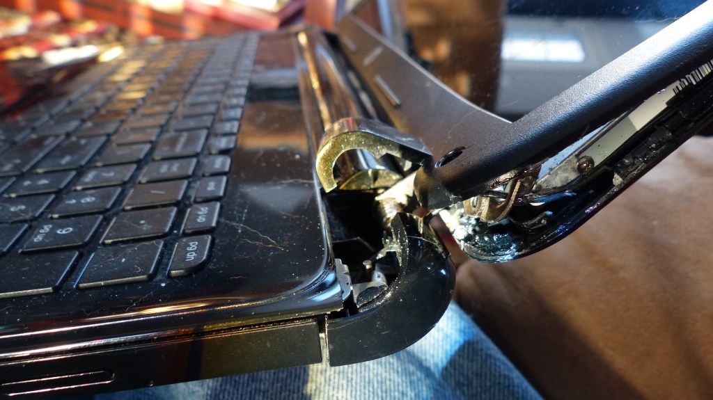 Why Replacing a Broken Hinge Early Saves Your&nbsp;Laptop