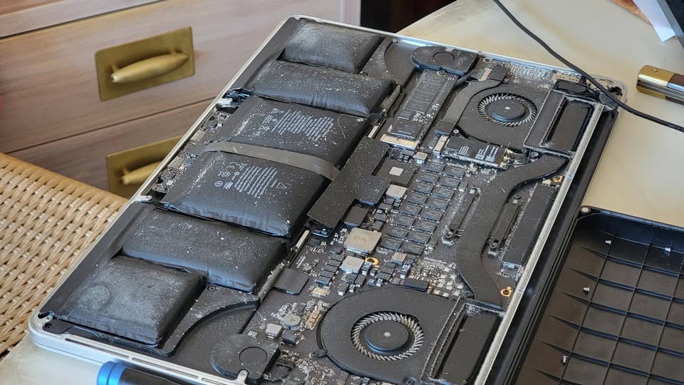 macbook pro severe battery swelling