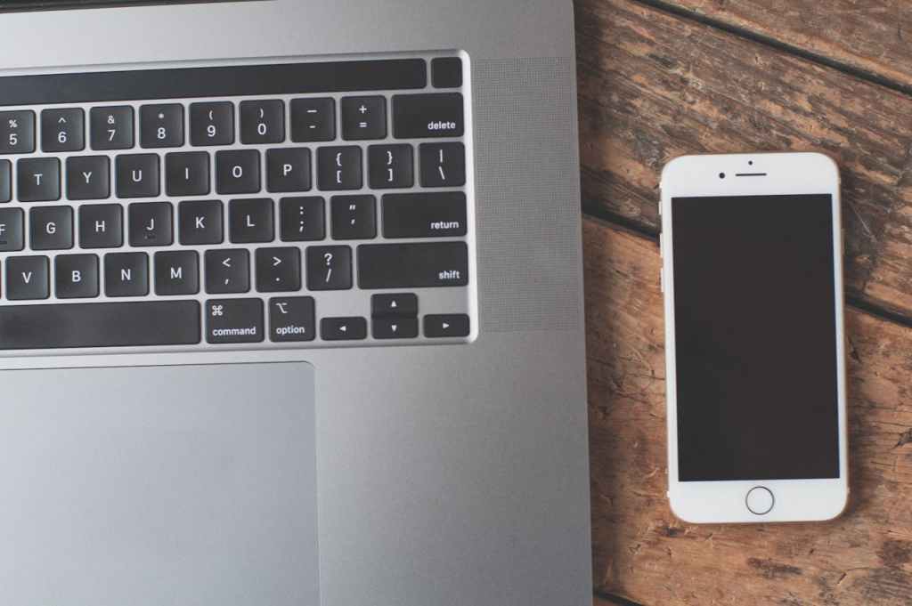 macbook pro and iphone