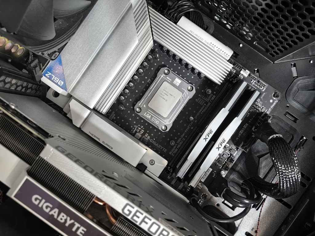 desktop motherboard LGA 1700 cpu and gpu