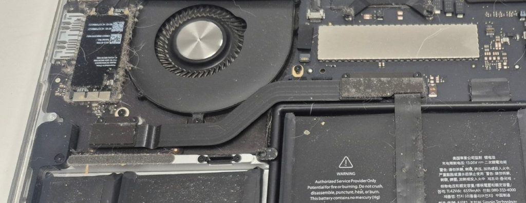 MacBook Pro a1502 daughter board connector