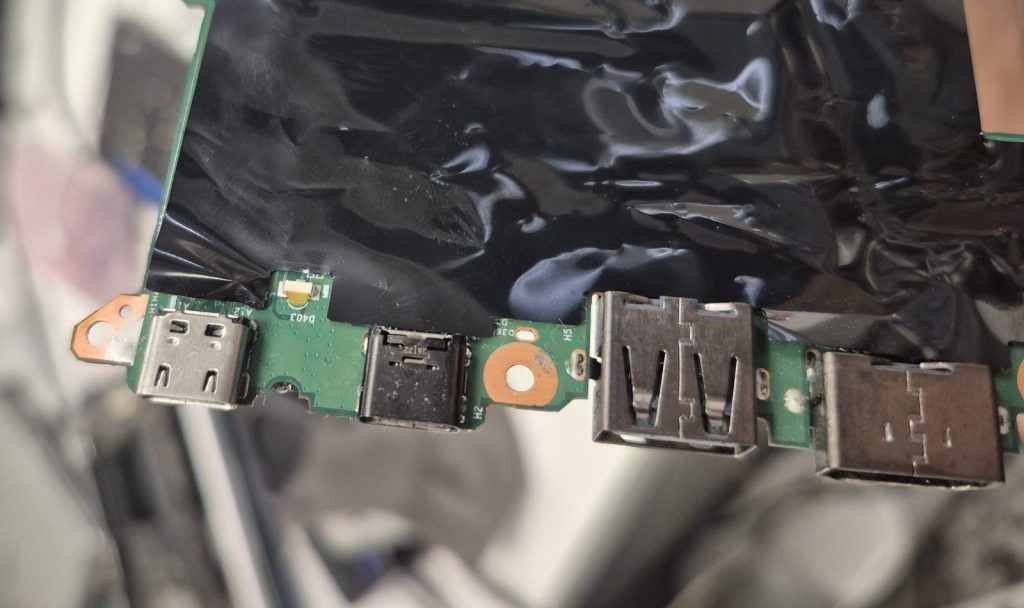 Lenovo x1 Carbon both USBC port replaced and soldered on.