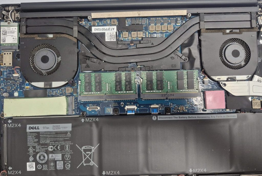 Dell XPS cleaned up from dust and overheating.